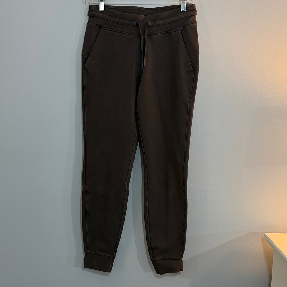 lululemon athletica Charcoal Gray Sweatpants with Drawstring SZ 6